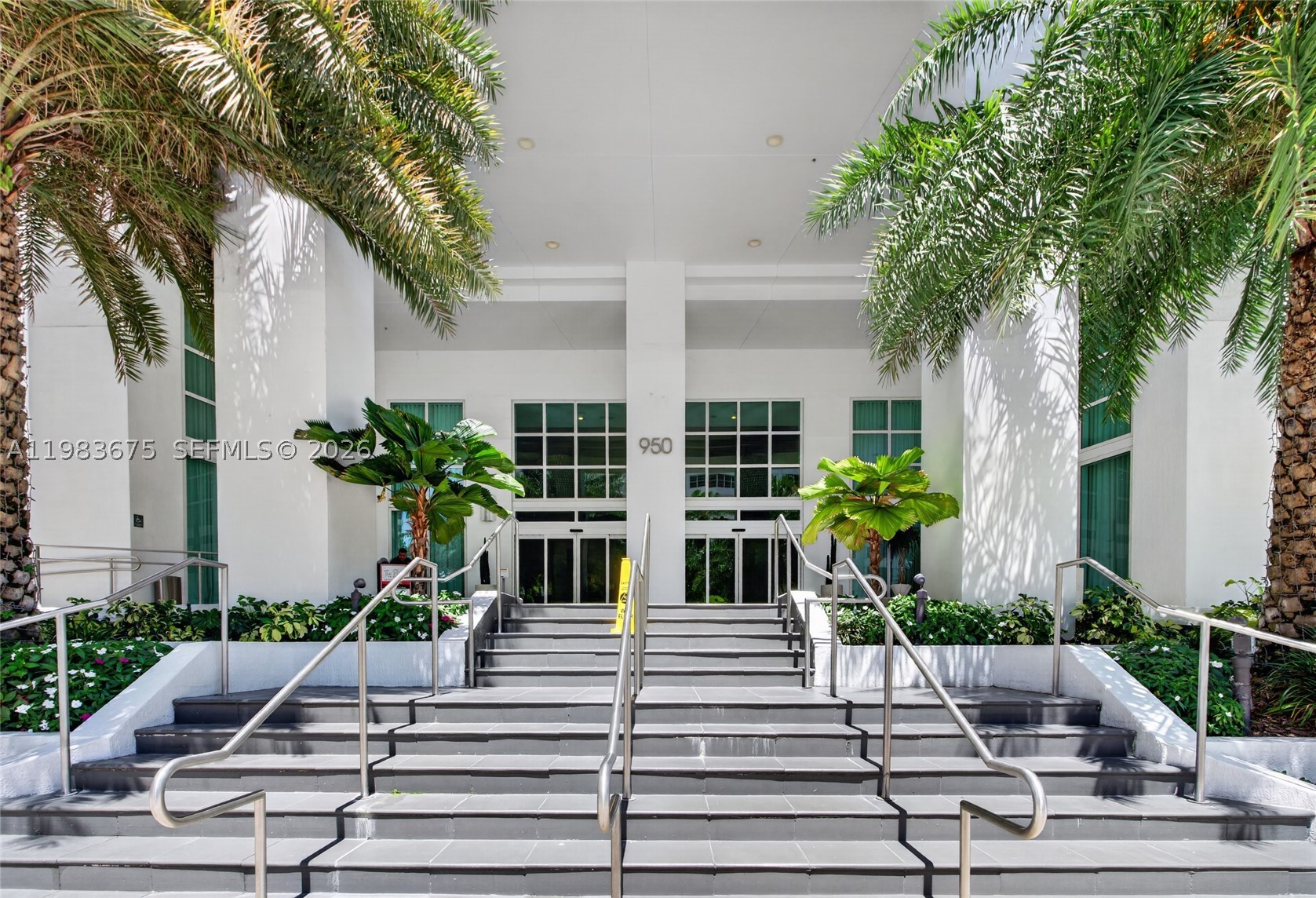 THE PLAZA 851 BRICKELL CO - Residential