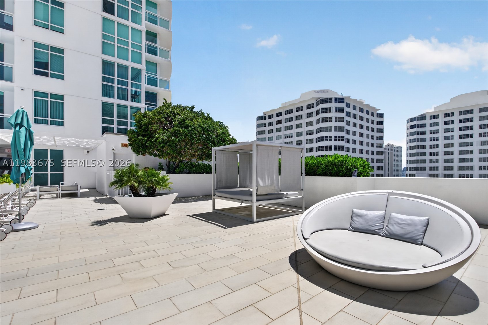 THE PLAZA 851 BRICKELL CO - Residential