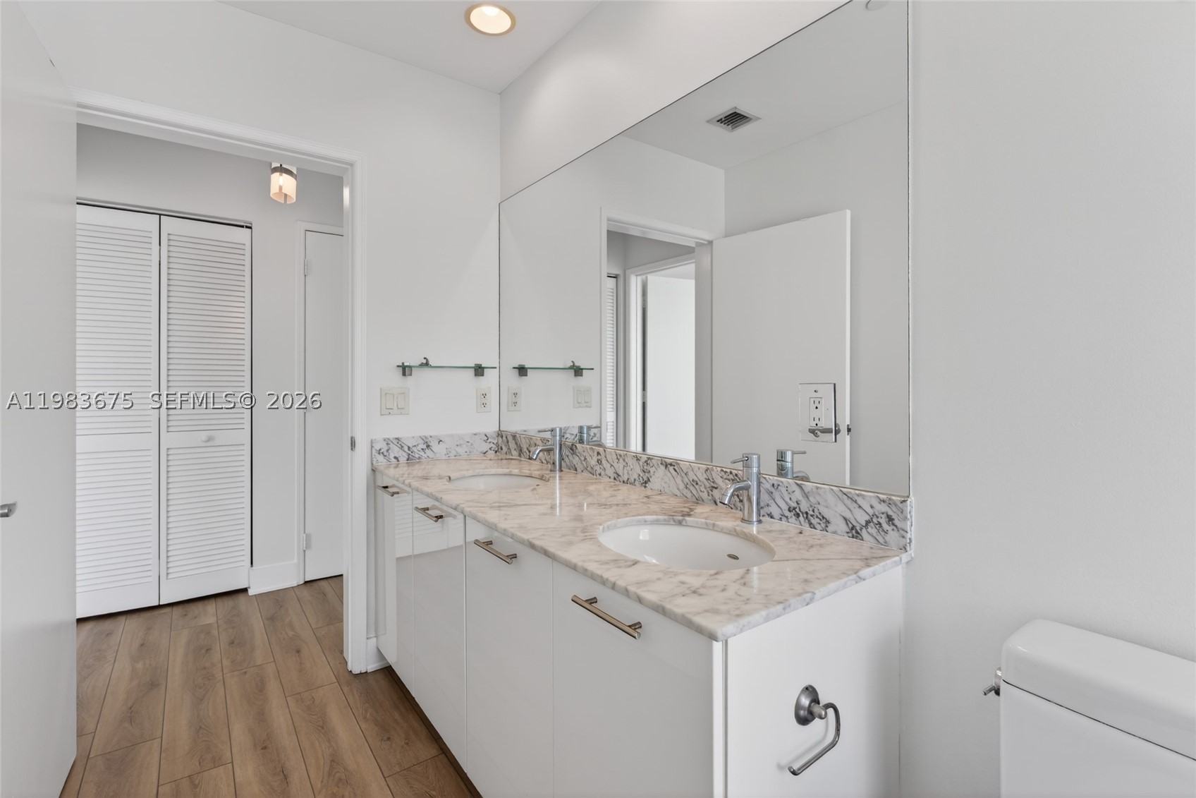 THE PLAZA 851 BRICKELL CO - Residential