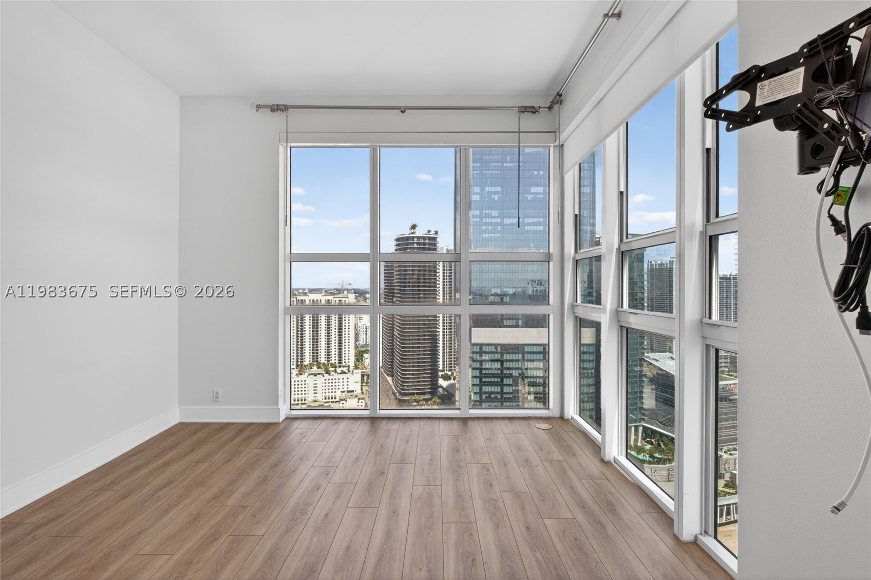 THE PLAZA 851 BRICKELL CO - Residential