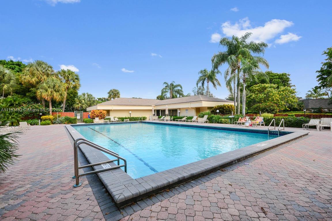 DELRAY OAKS WEST CONDO - Residential