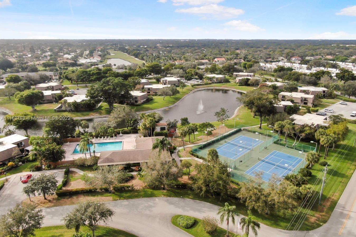 DELRAY OAKS WEST CONDO - Residential