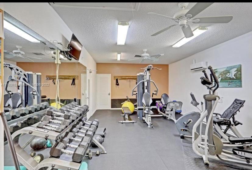 DELRAY OAKS WEST CONDO - Residential