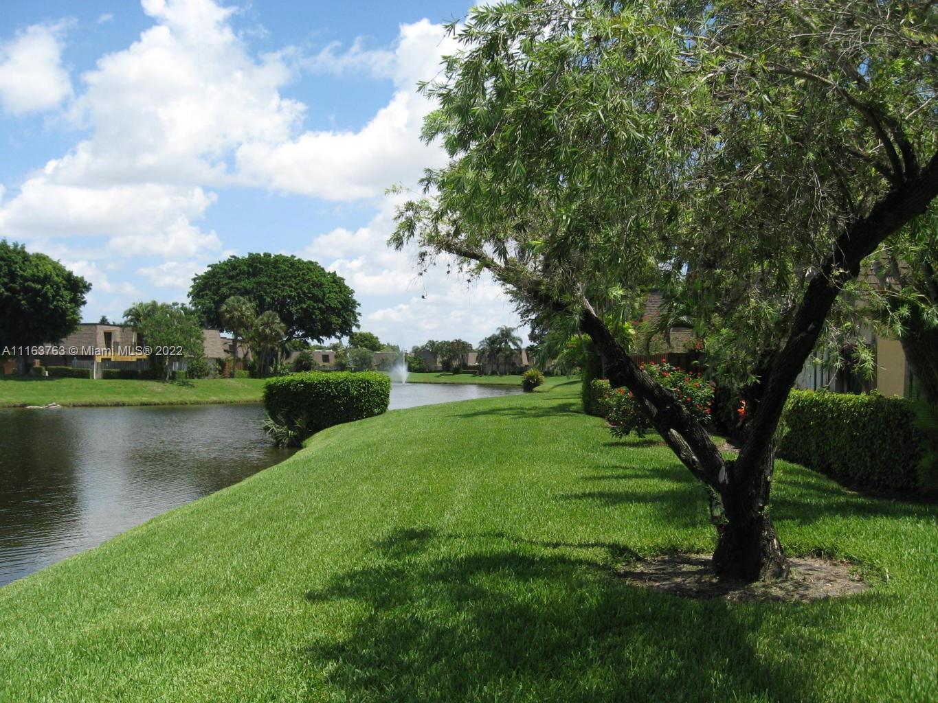 DELRAY OAKS WEST CONDO - Residential