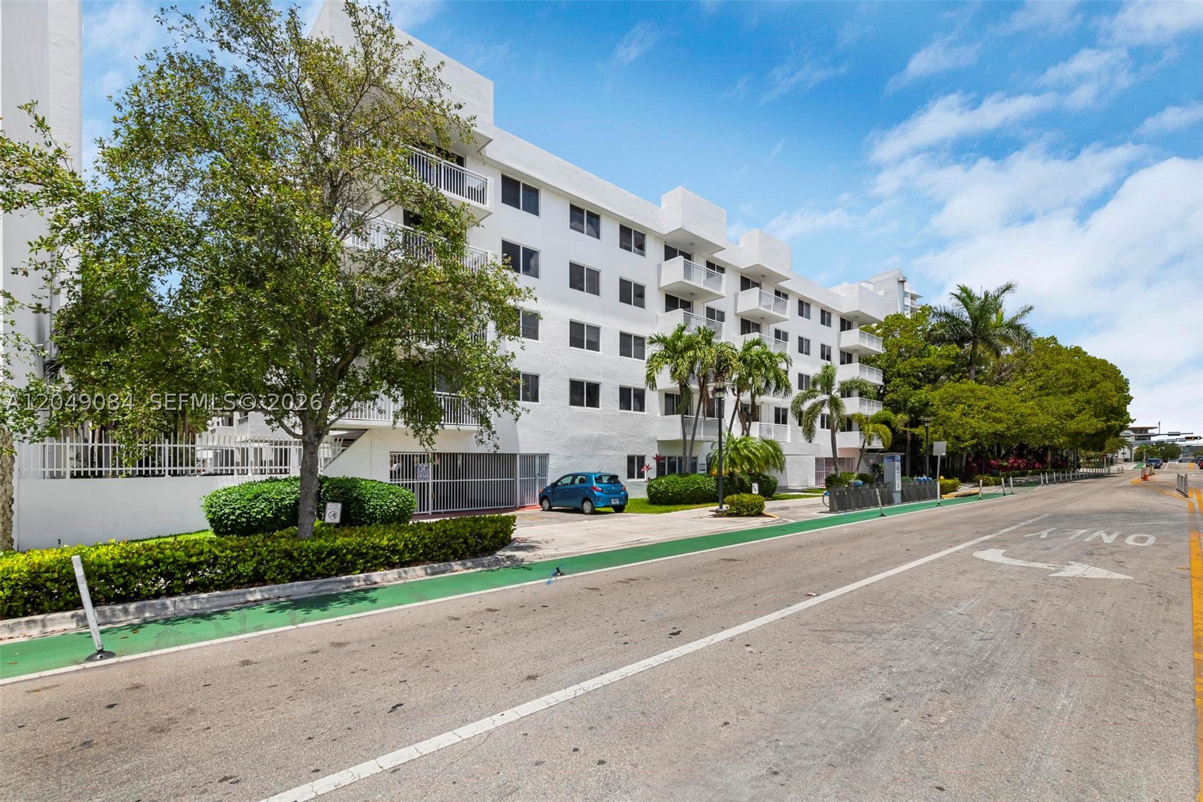 WEST BAY GARDENS CONDO - Residential
