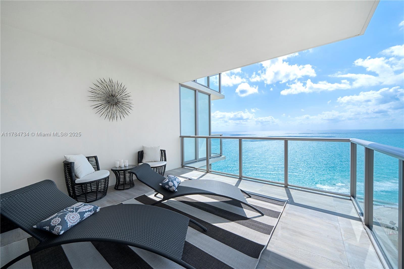 St. Regis Center Tower - Residential Lease