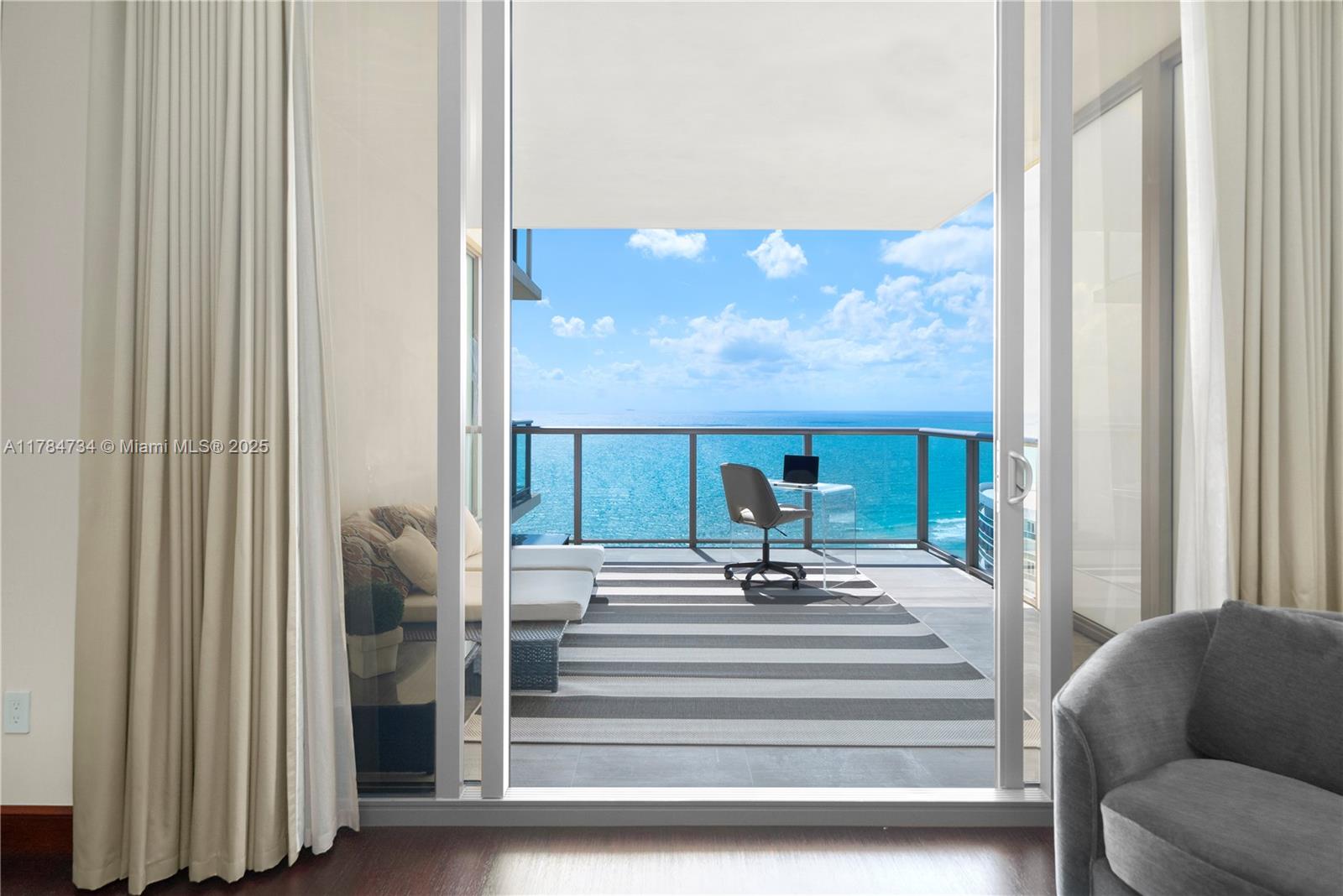 St. Regis Center Tower - Residential Lease