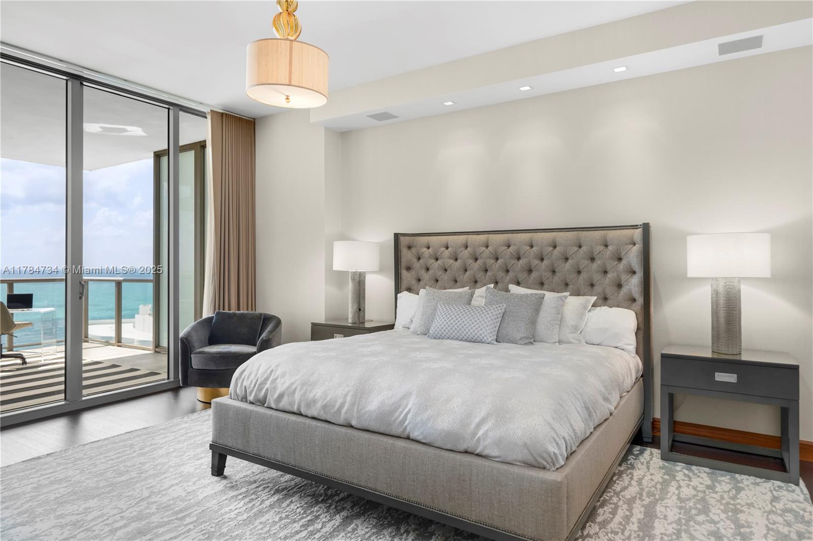 St. Regis Center Tower - Residential Lease