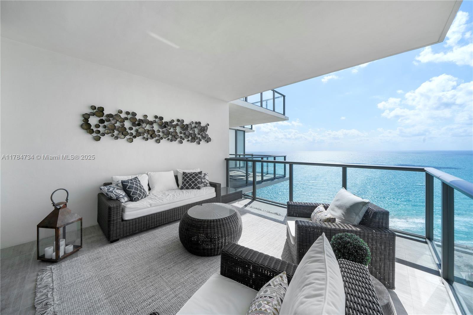 St. Regis Center Tower - Residential Lease