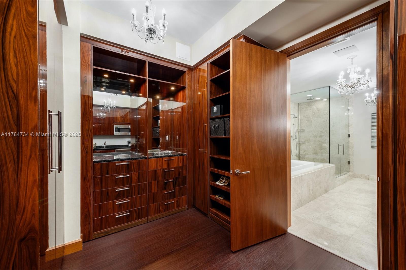 St. Regis Center Tower - Residential Lease