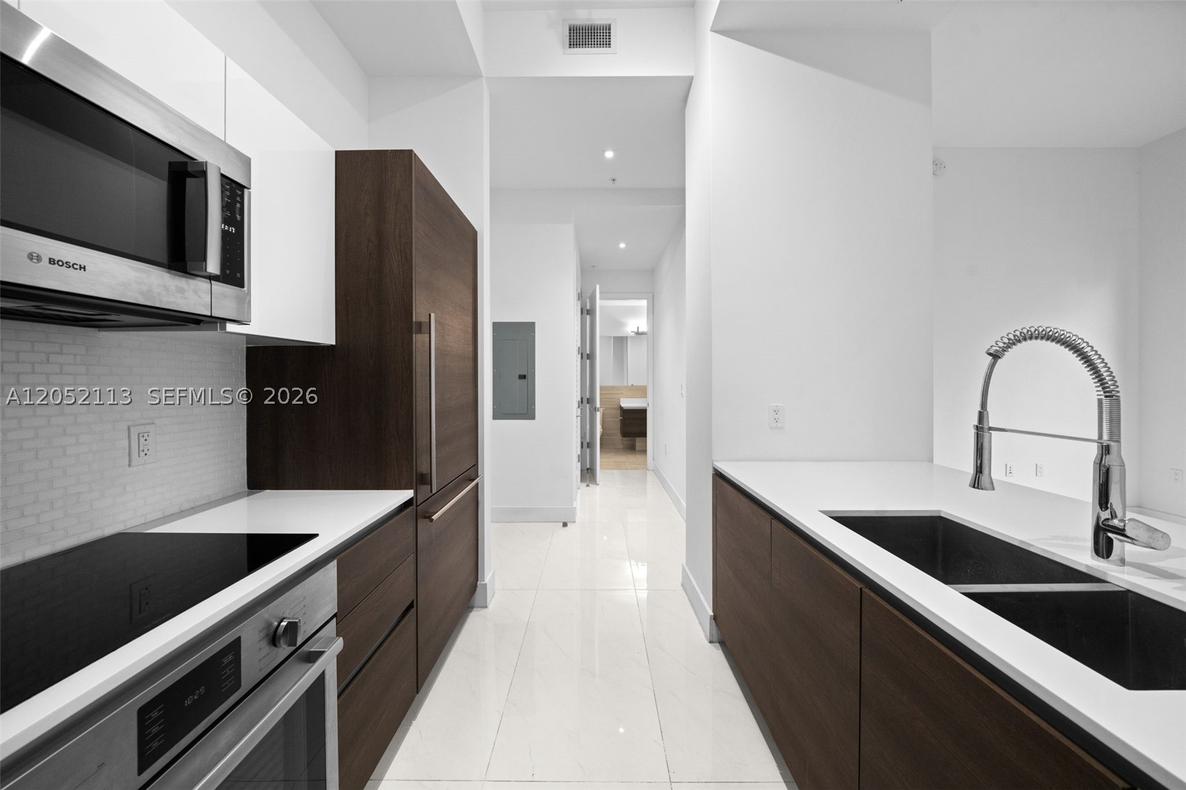 MERRICK MANOR CONDO - Residential Lease