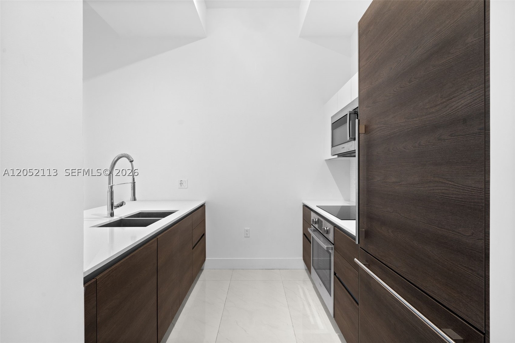MERRICK MANOR CONDO - Residential Lease
