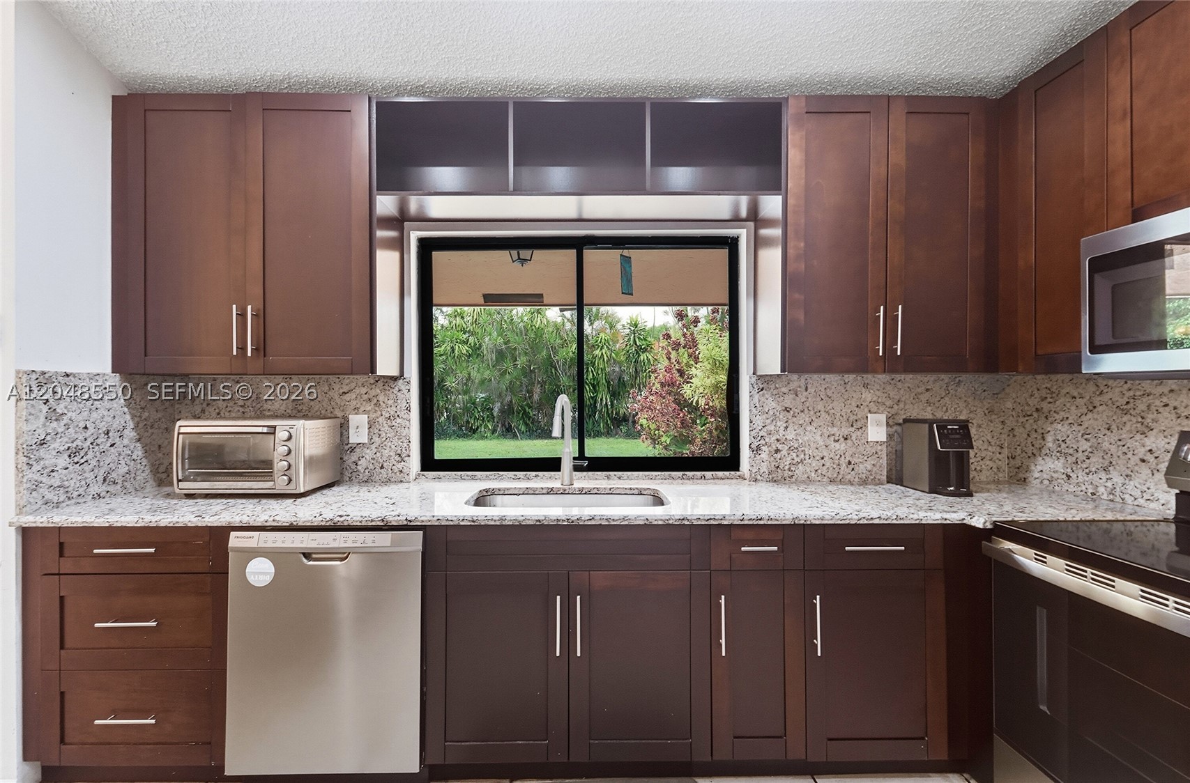 CYPRESS GLEN - Residential