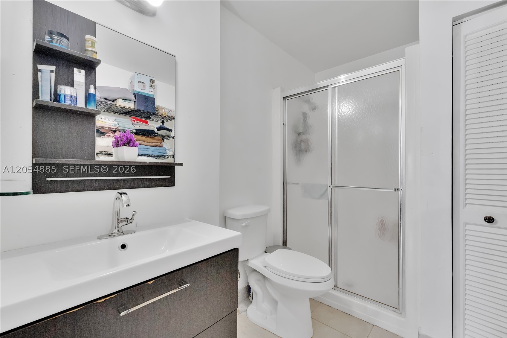 NOB HILL AT WELLEBY CONDO - Residential