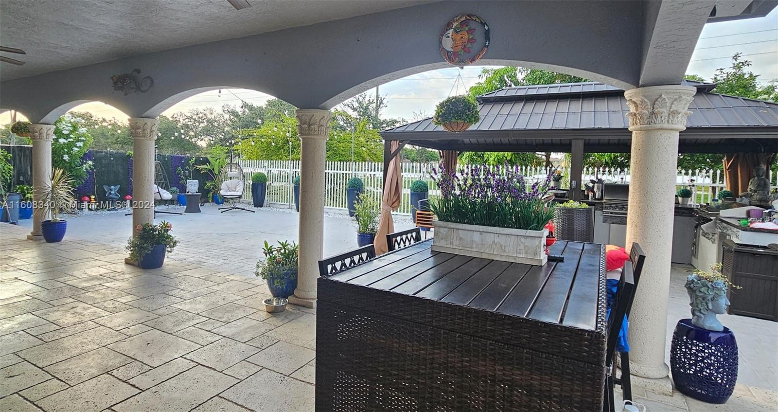 NORTH PALM ESTATES HOMES - Residential
