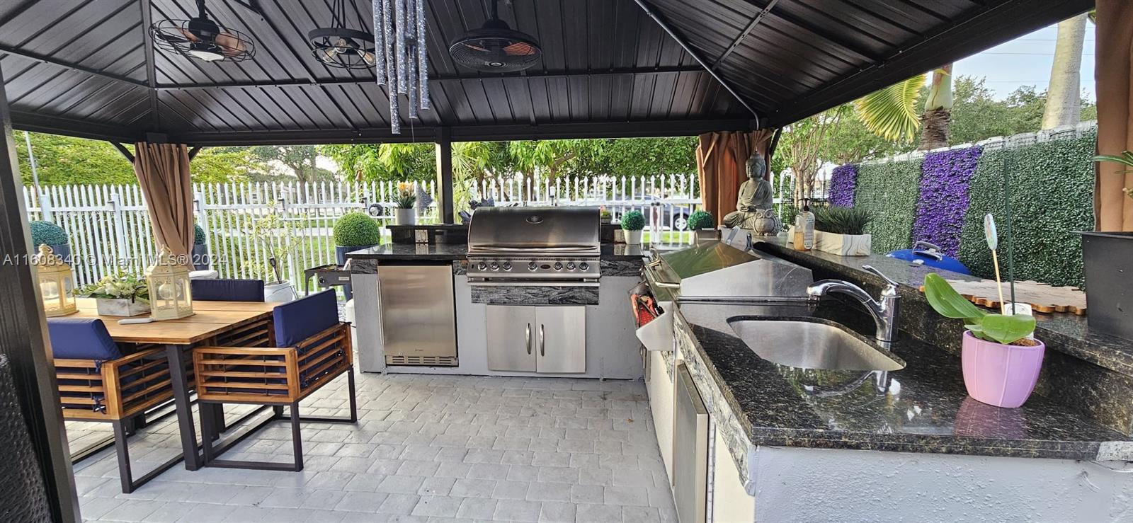 NORTH PALM ESTATES HOMES - Residential