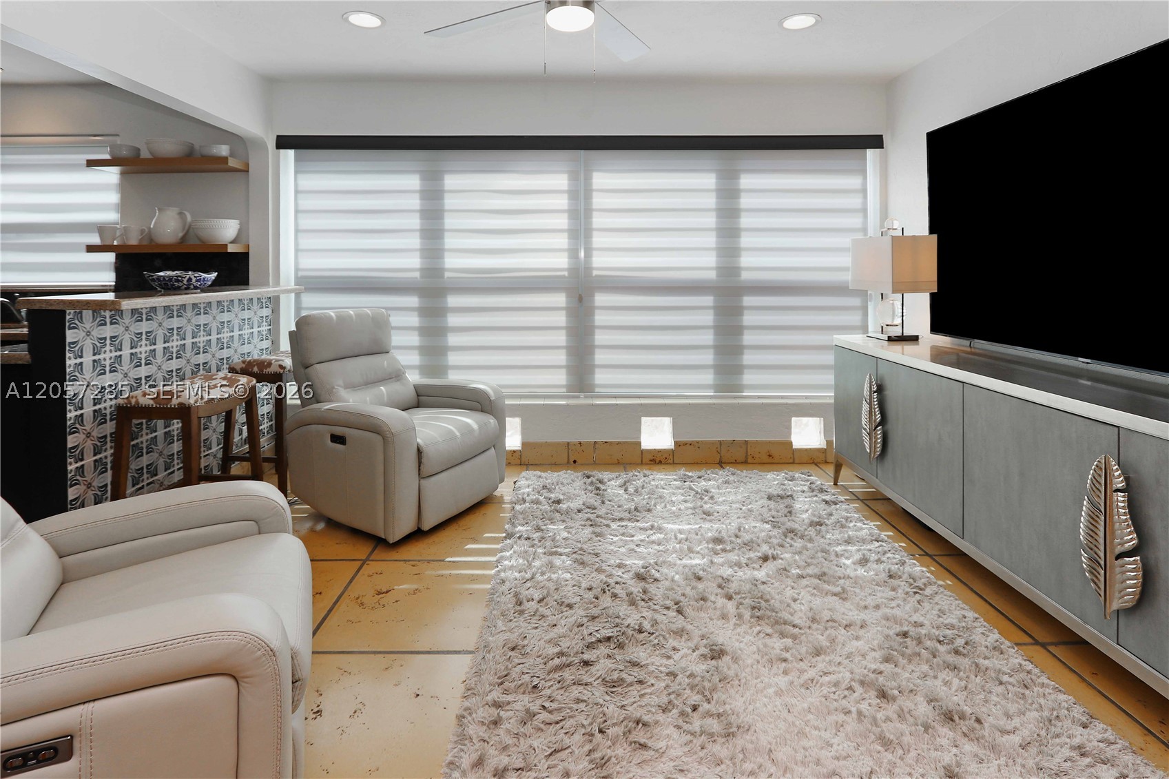 HOLLYWOOD - Residential