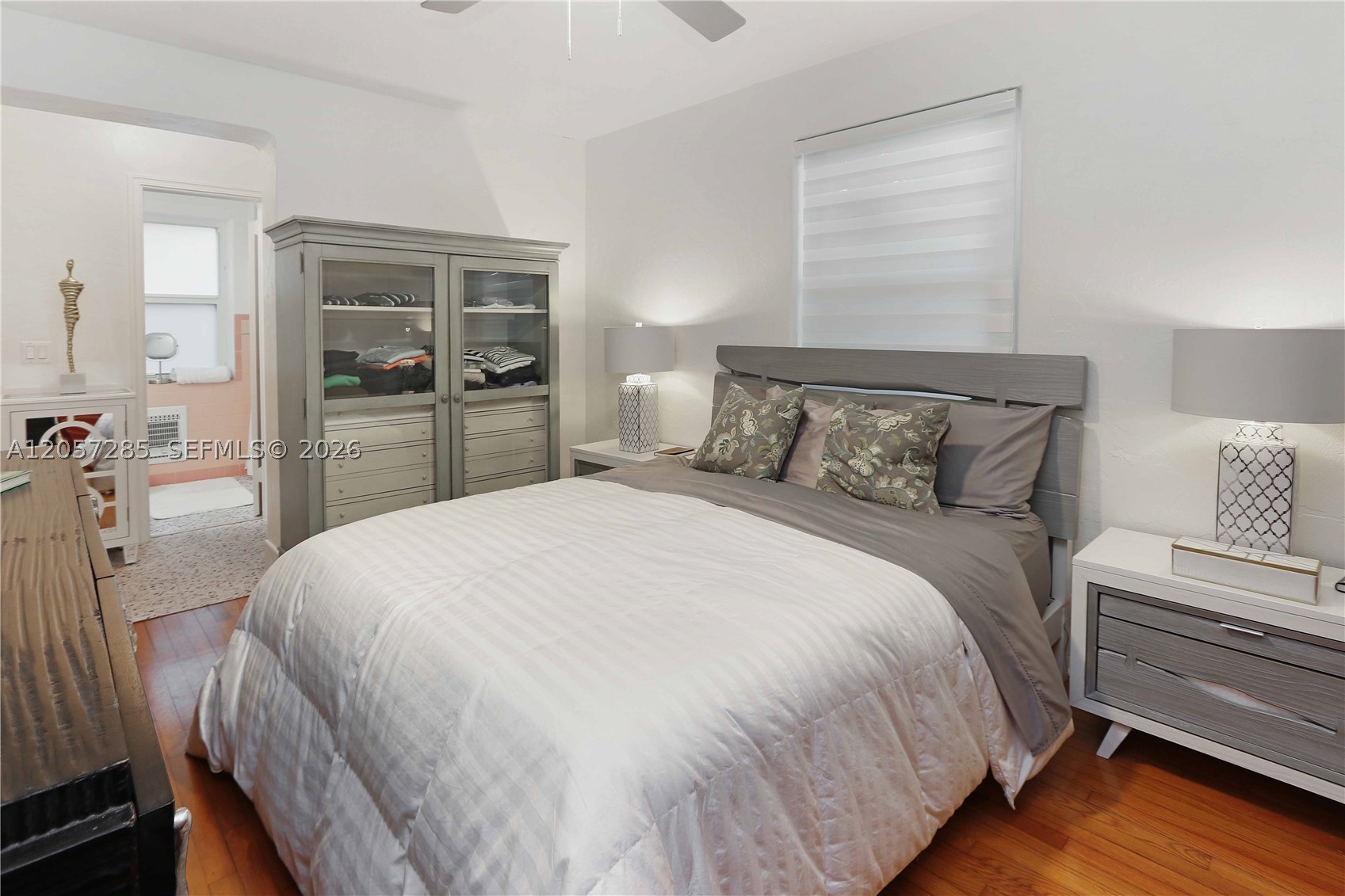 HOLLYWOOD - Residential