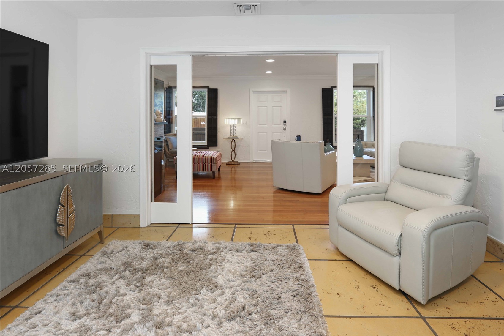 HOLLYWOOD - Residential