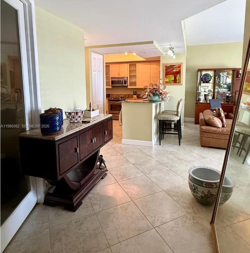 WILTON STATION RES CONDO - Residential