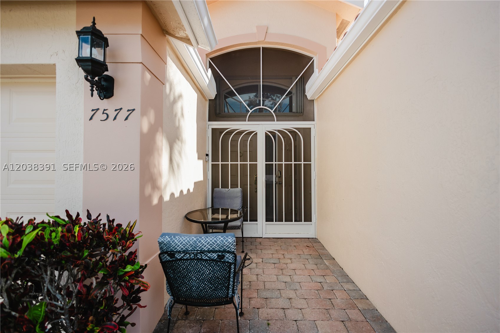 TUSCANY PAR A/B - Residential Lease