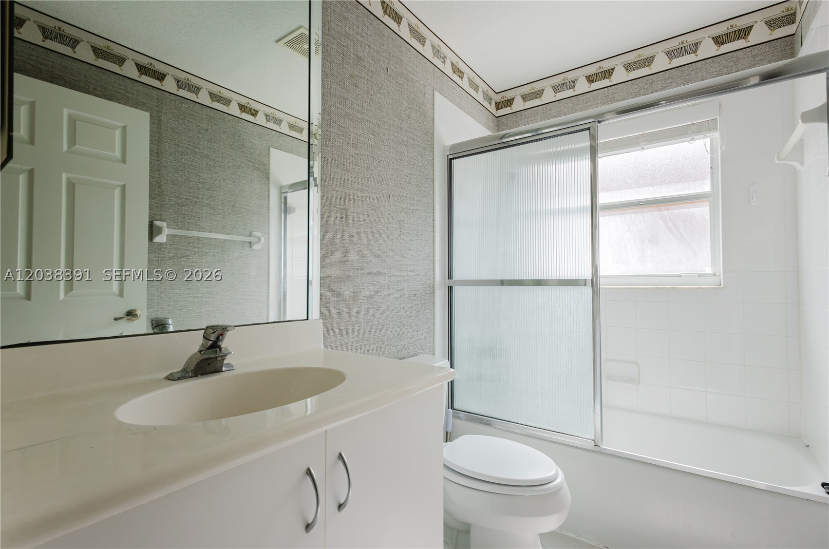 TUSCANY PAR A/B - Residential Lease