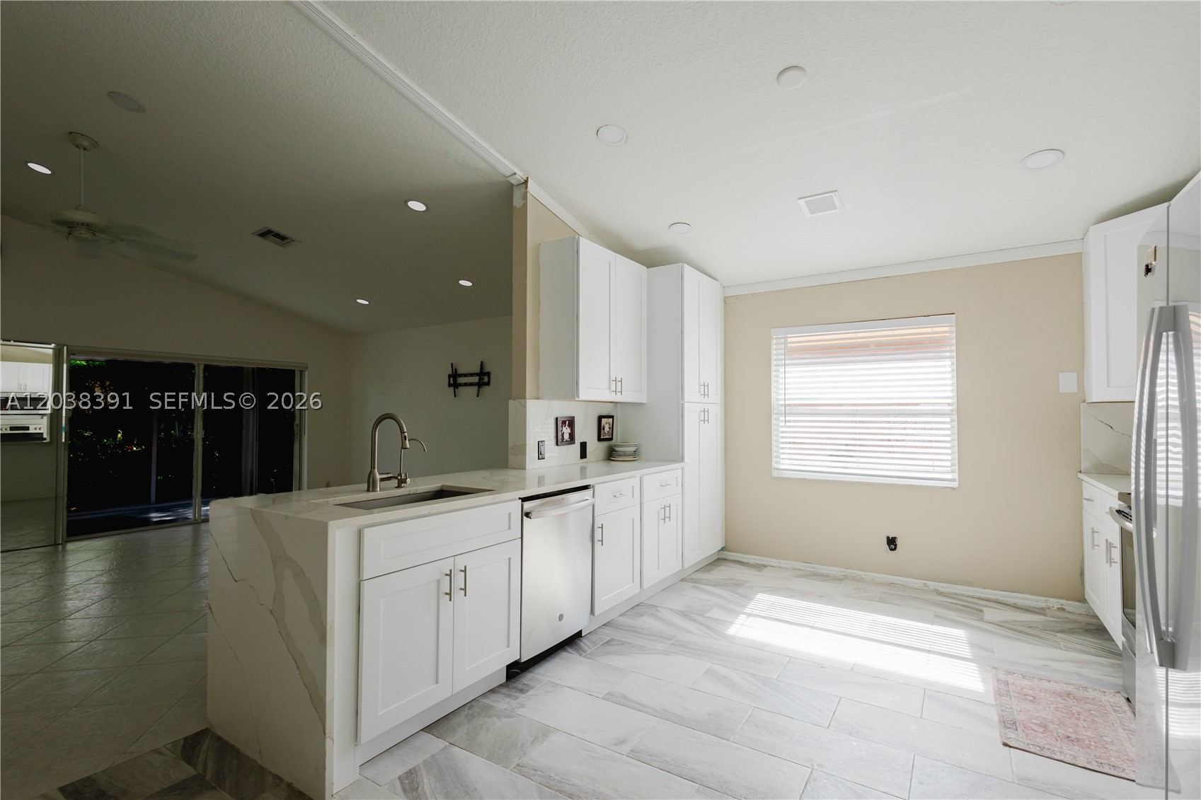 TUSCANY PAR A/B - Residential Lease