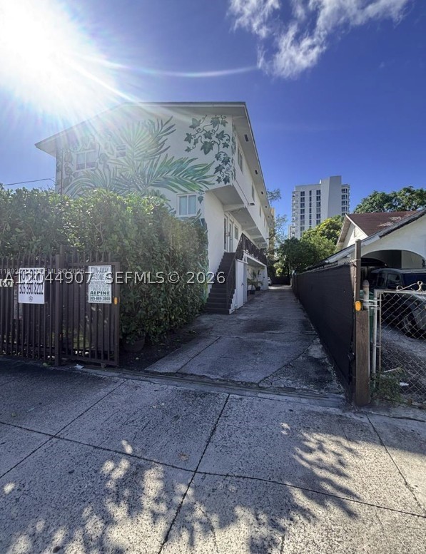 CITY OF MIAMI SOUTH - Residential Lease