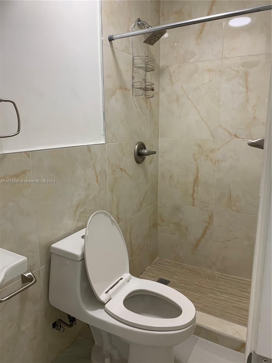 NORFOLK GARDENS AMD PLAT - Residential Lease