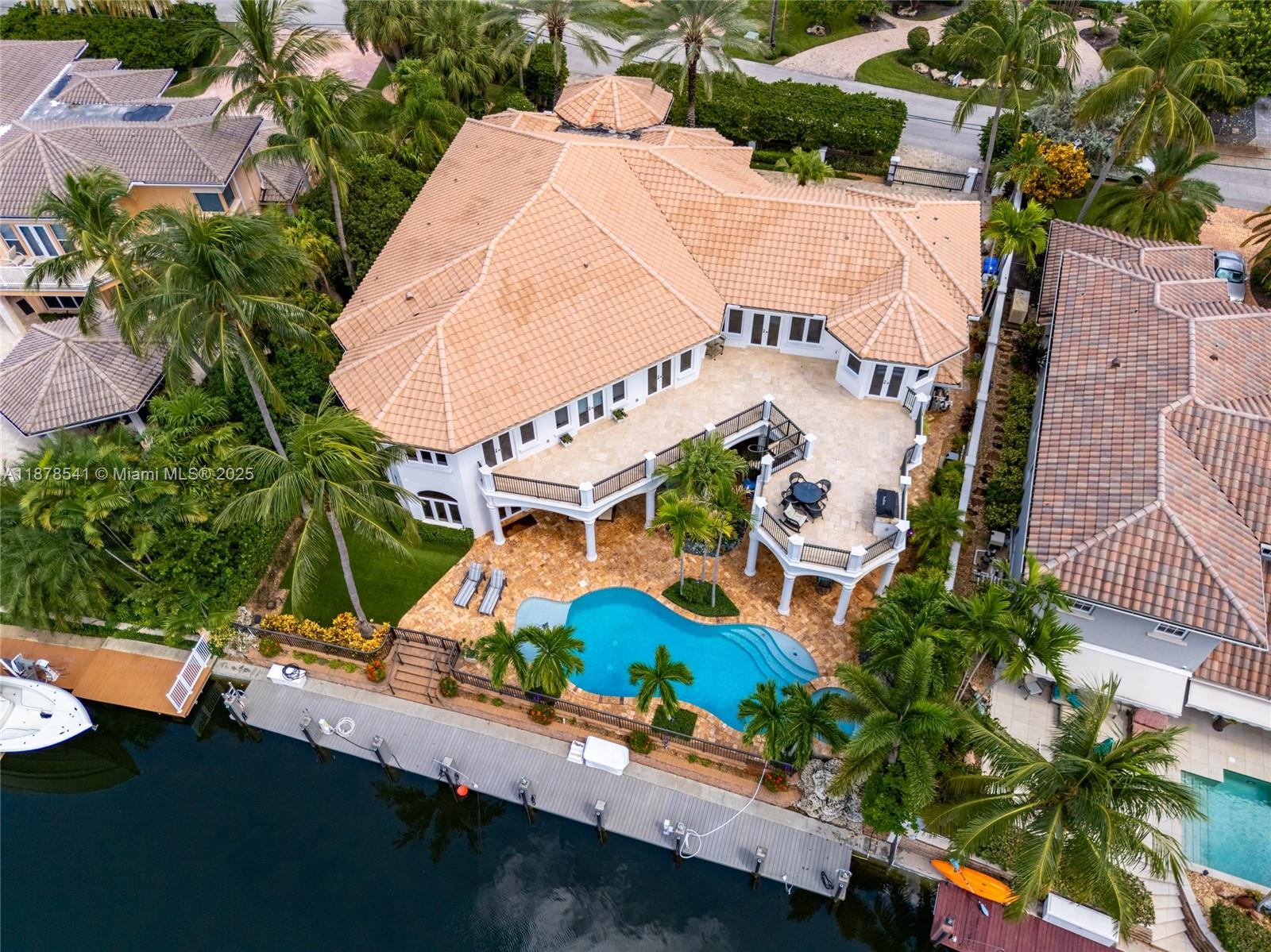 HILLSBORO HARBOR UNIT - Residential