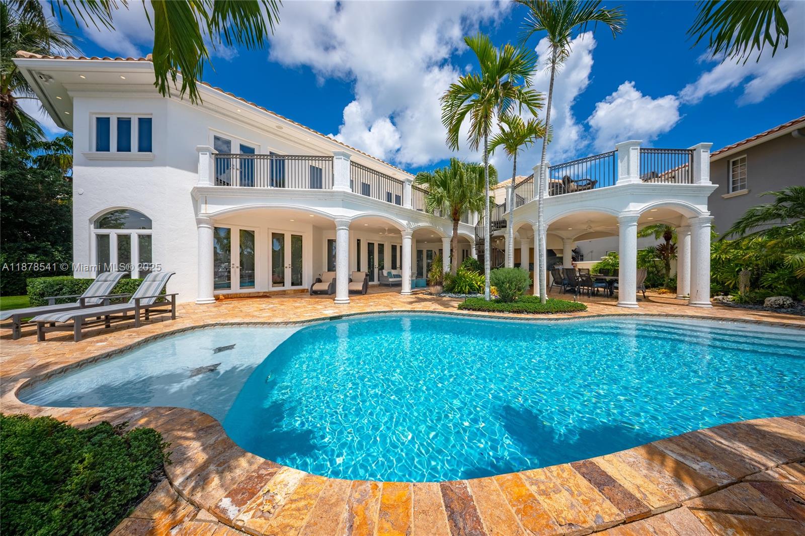HILLSBORO HARBOR UNIT - Residential