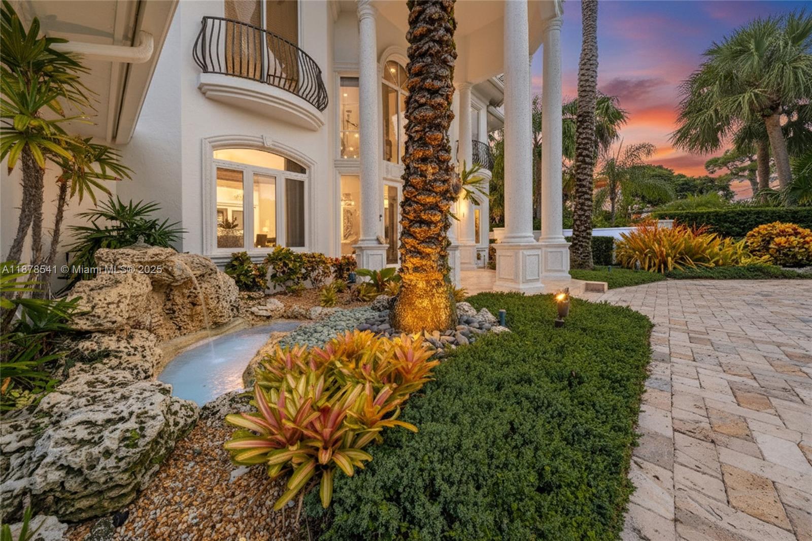 HILLSBORO HARBOR UNIT - Residential