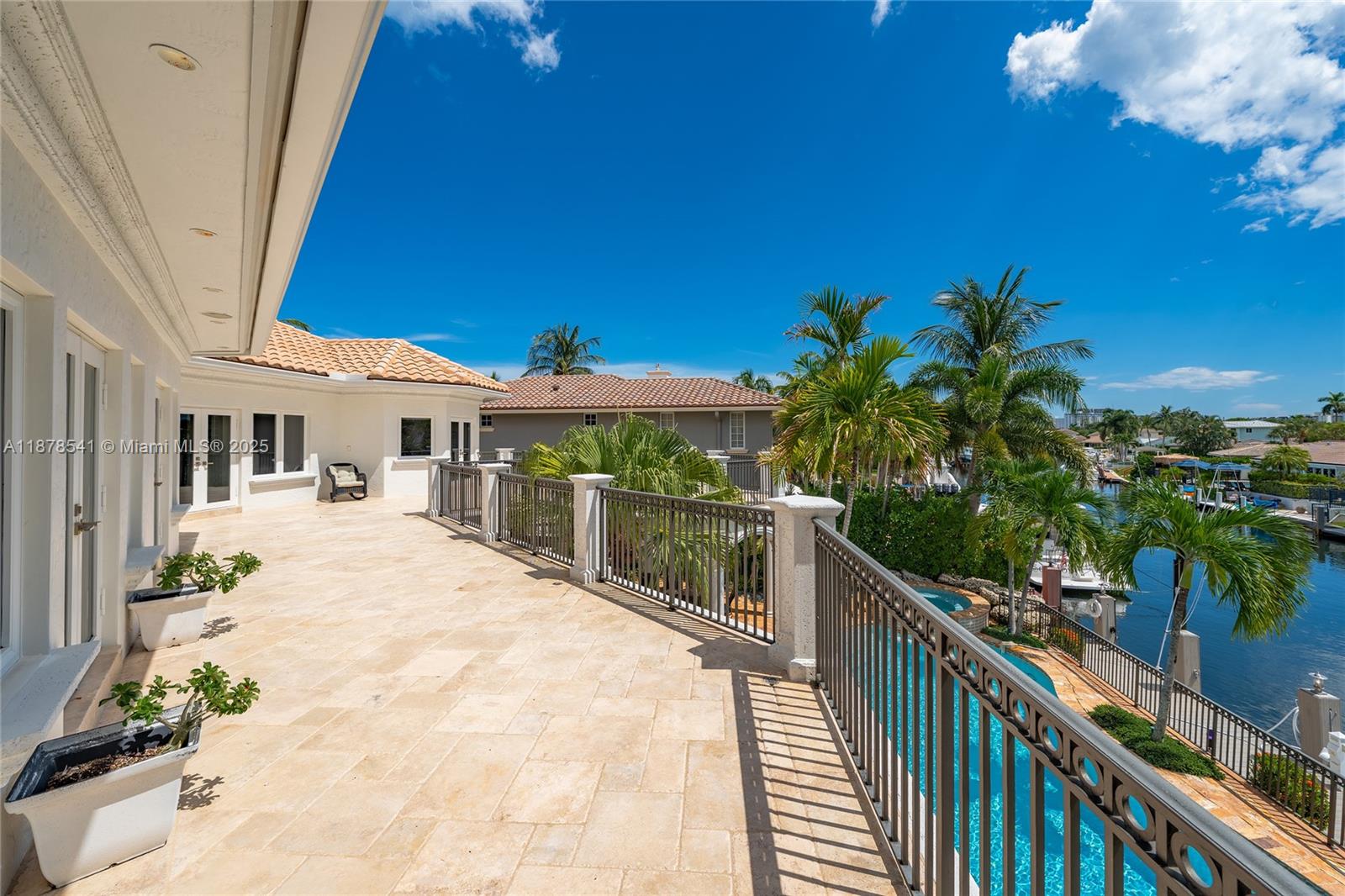 HILLSBORO HARBOR UNIT - Residential