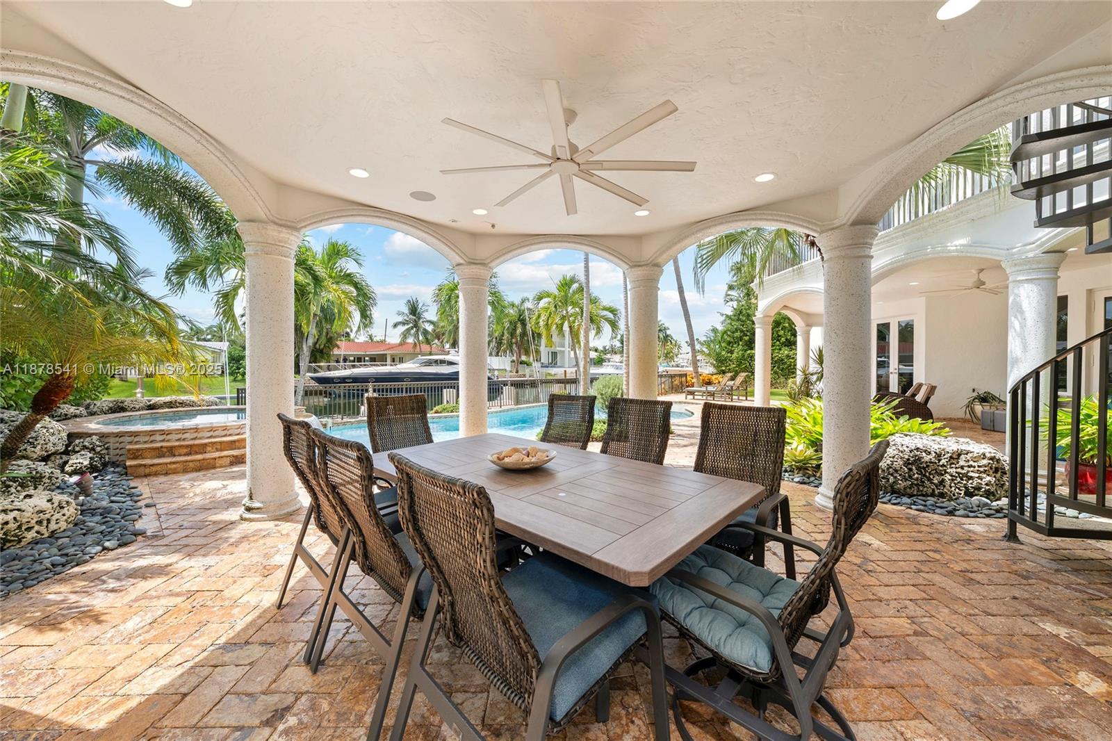 HILLSBORO HARBOR UNIT - Residential