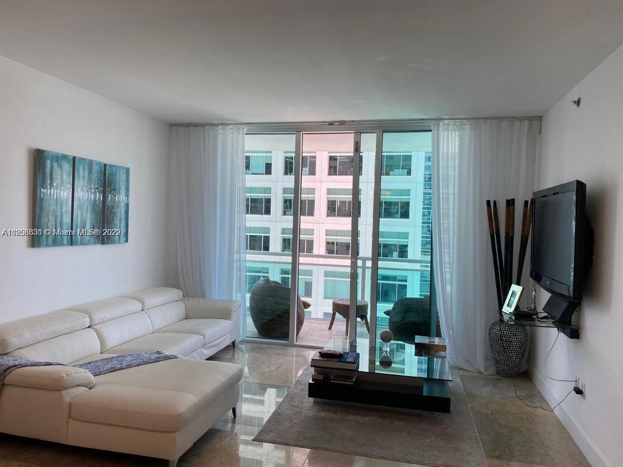 THE PLAZA 851 BRICKELL CO - Residential Lease