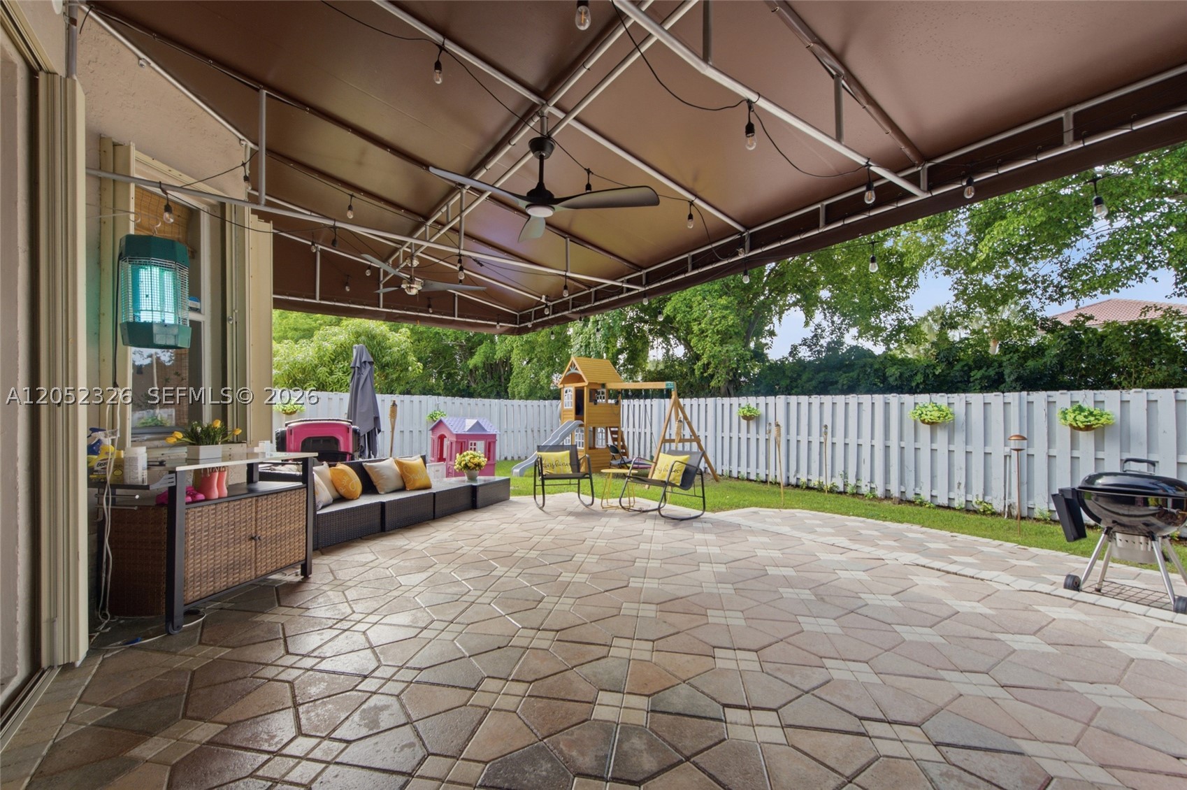 PEMBROKE PINES REGIONAL - Residential