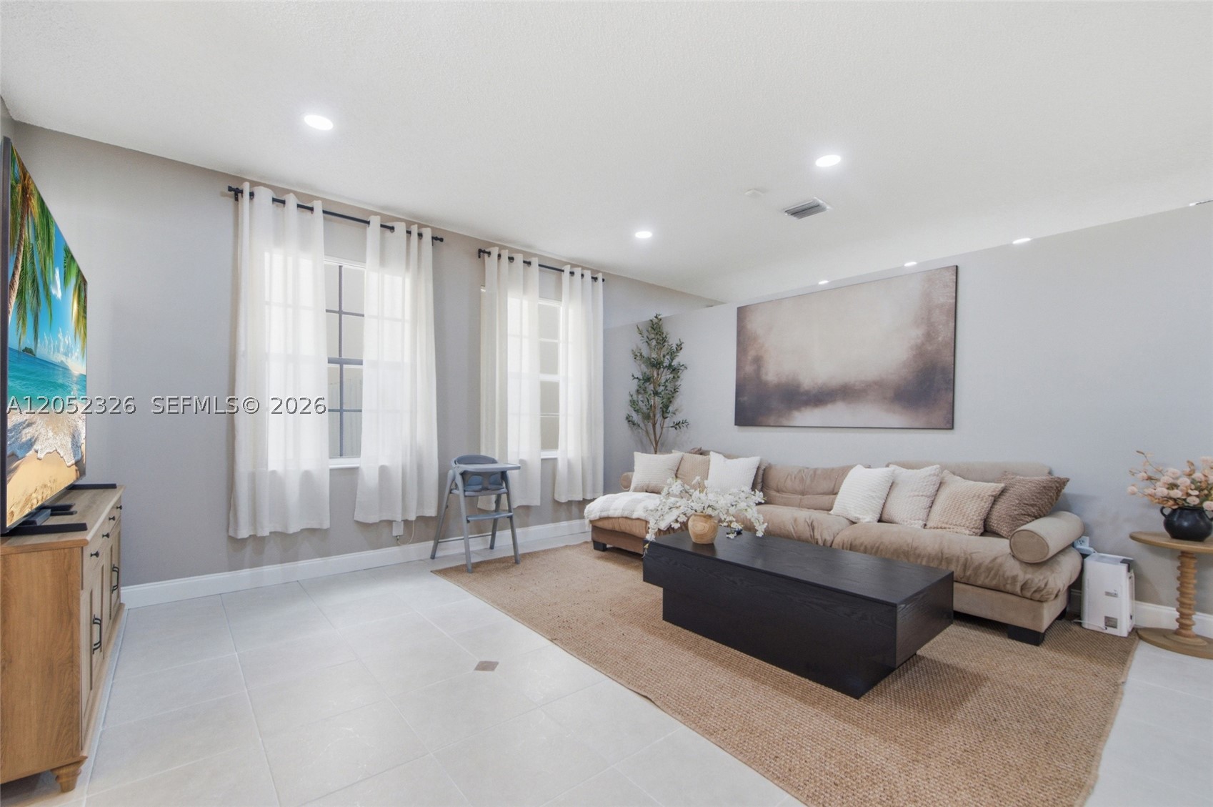 PEMBROKE PINES REGIONAL - Residential