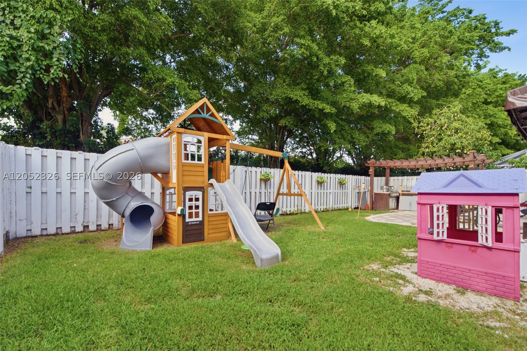 PEMBROKE PINES REGIONAL - Residential
