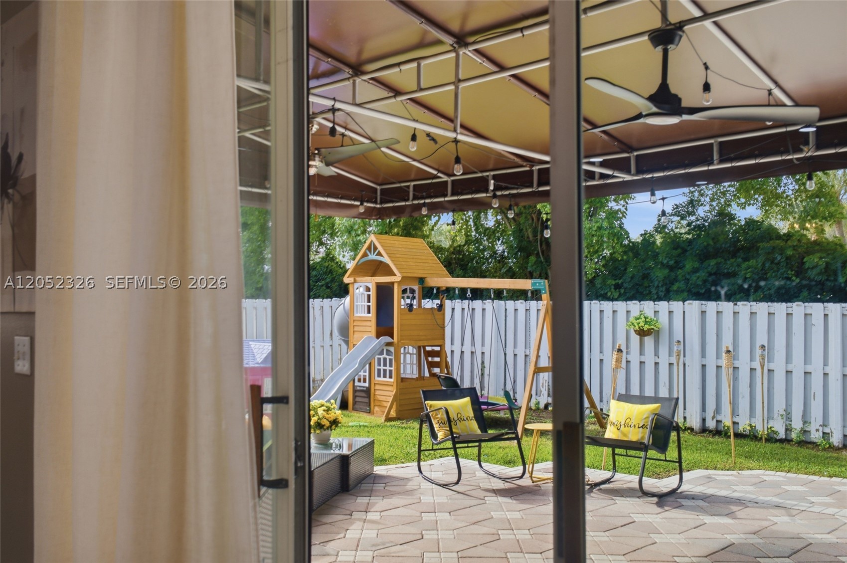 PEMBROKE PINES REGIONAL - Residential