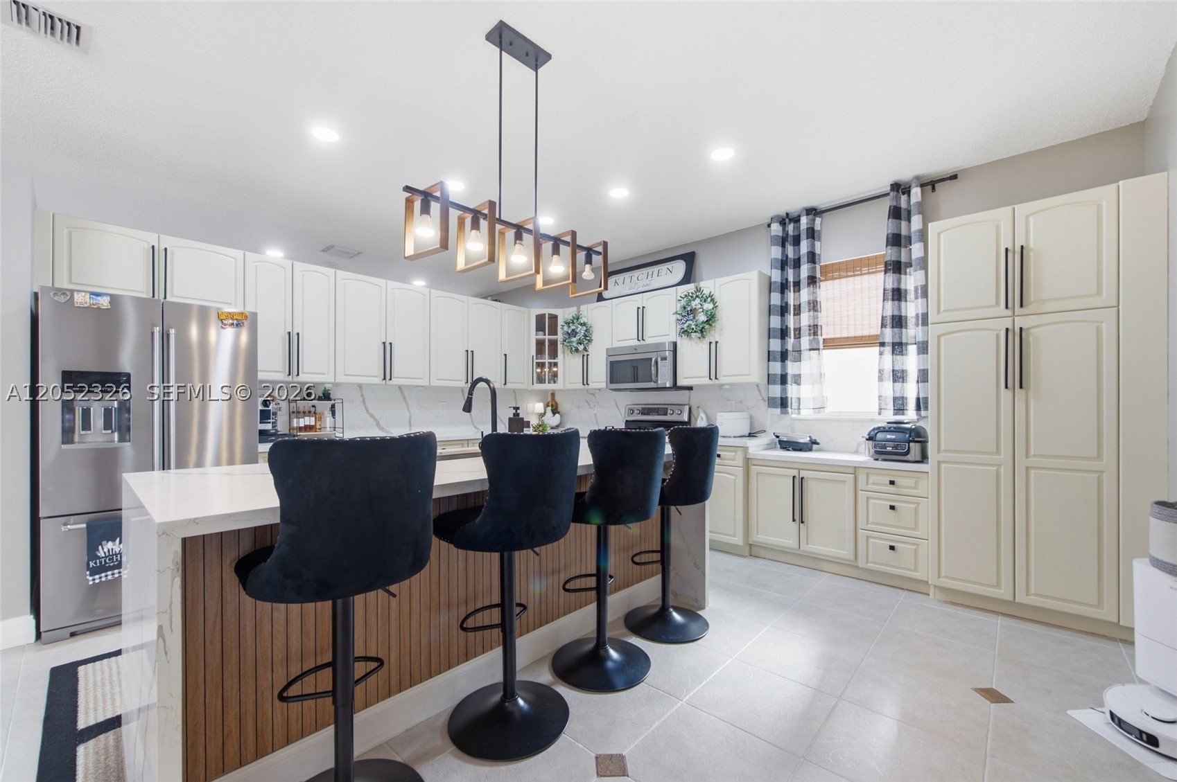 PEMBROKE PINES REGIONAL - Residential