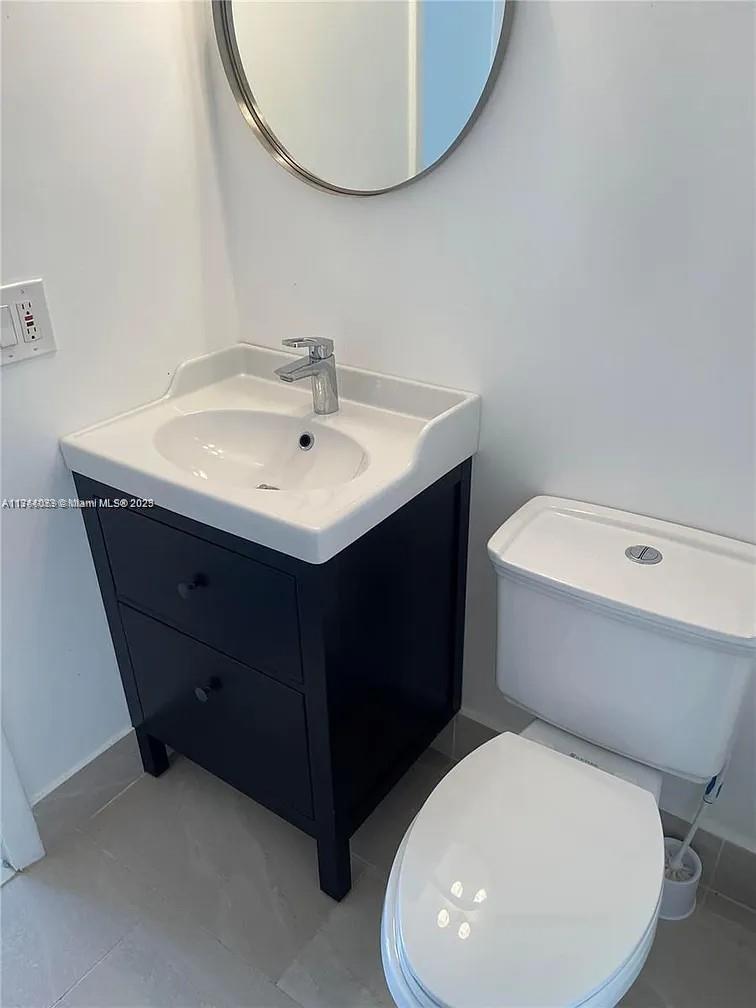 GABLES POINT III CONDO - Residential Lease