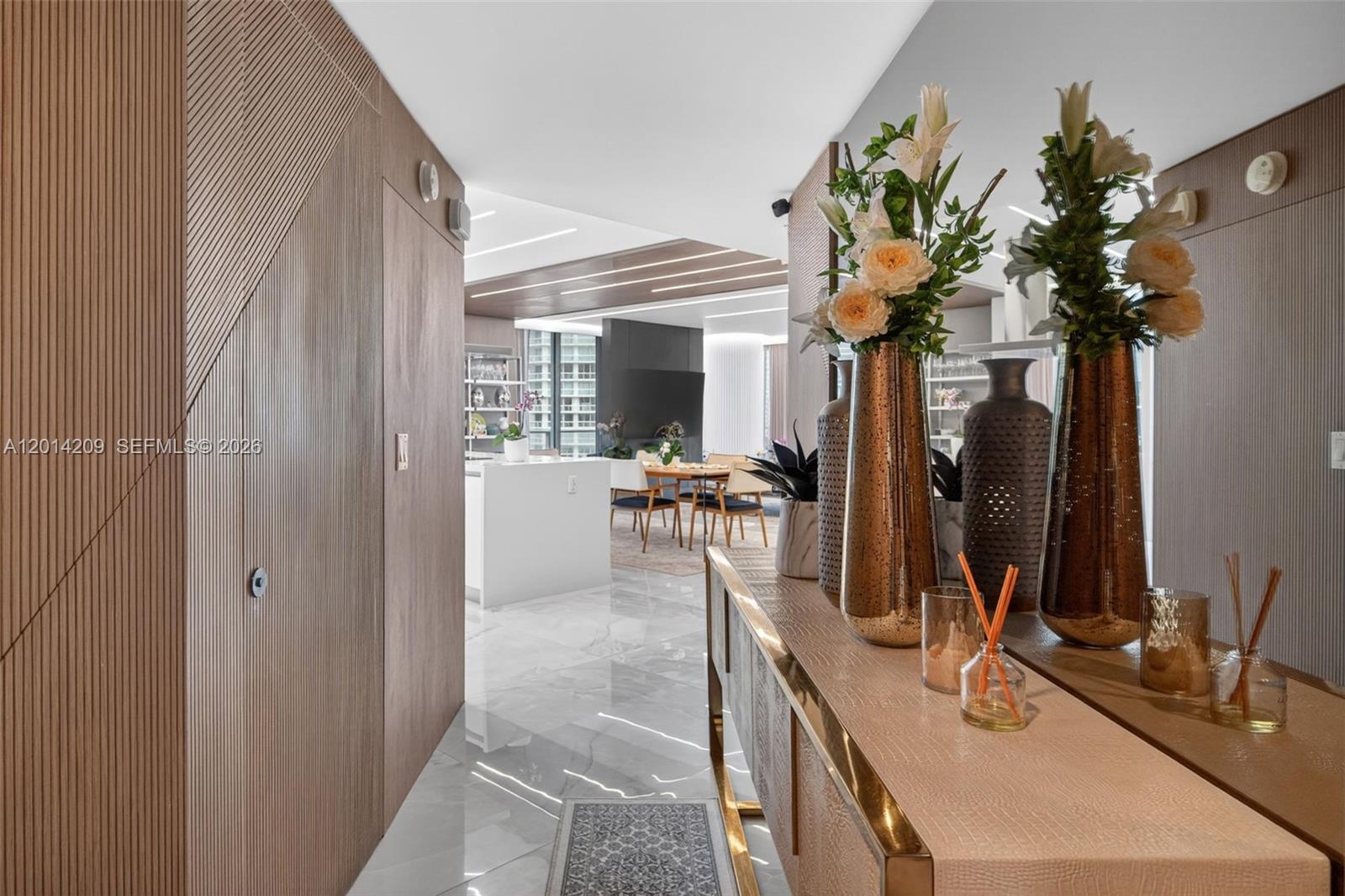 PARQUE TOWERS CONDO - Residential