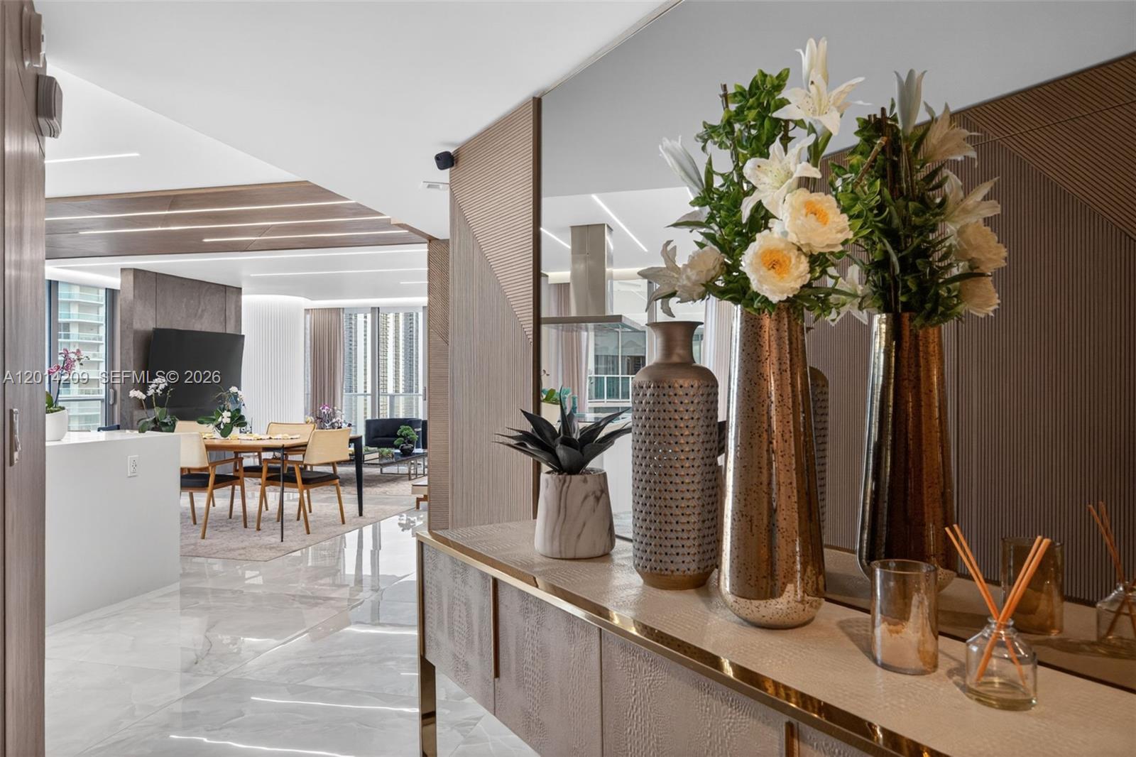 PARQUE TOWERS CONDO - Residential