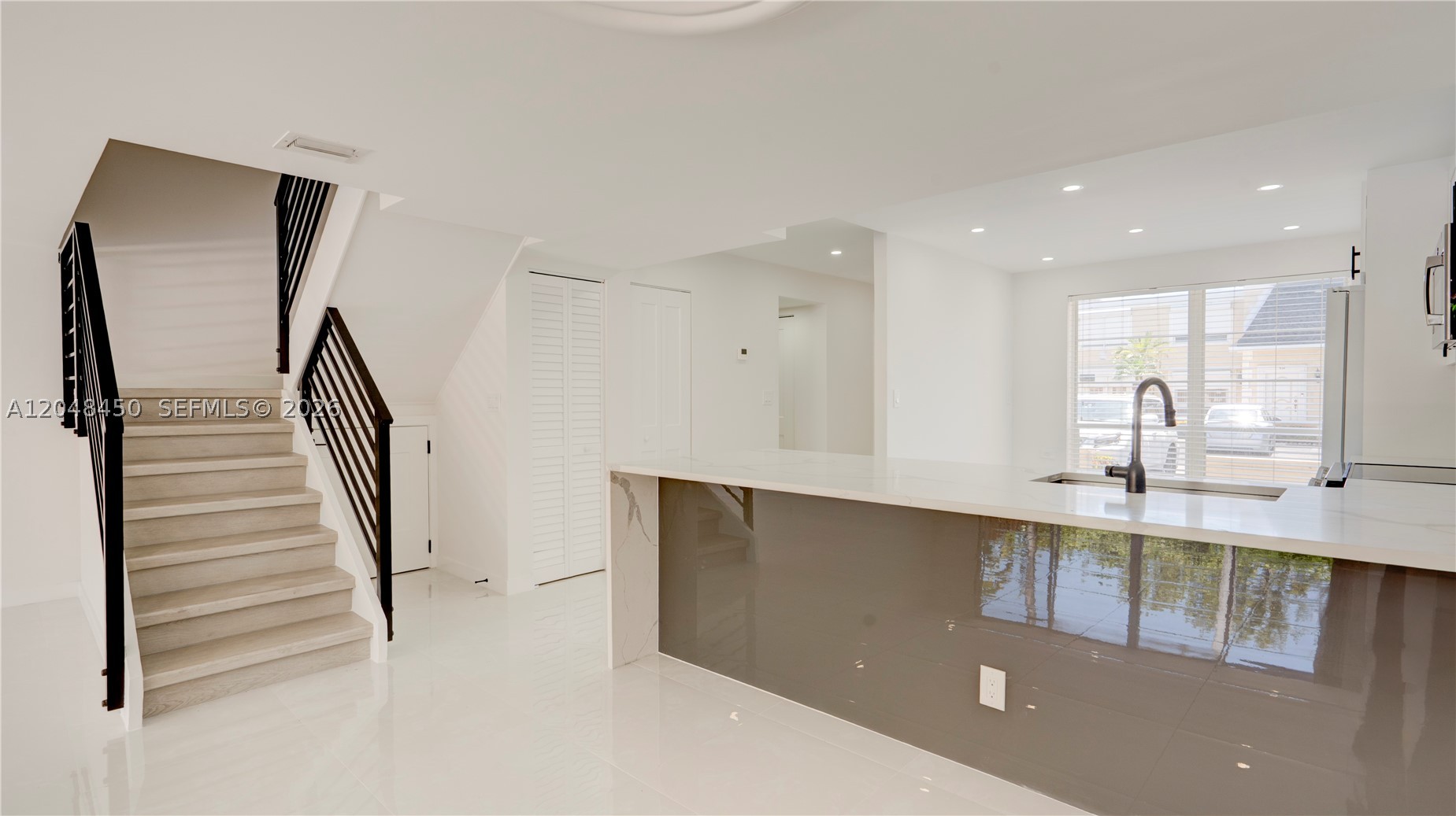 VENETIAN PARK III CONDO - Residential