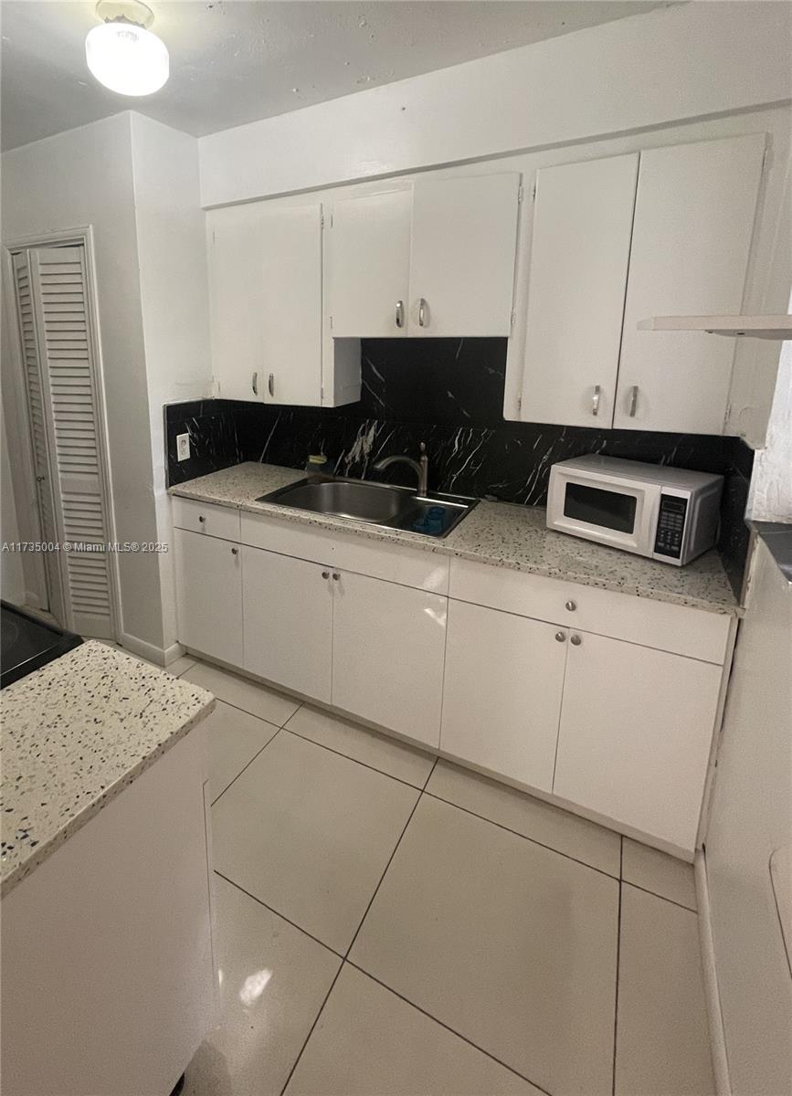 LE JEUNE PLACE - Residential
