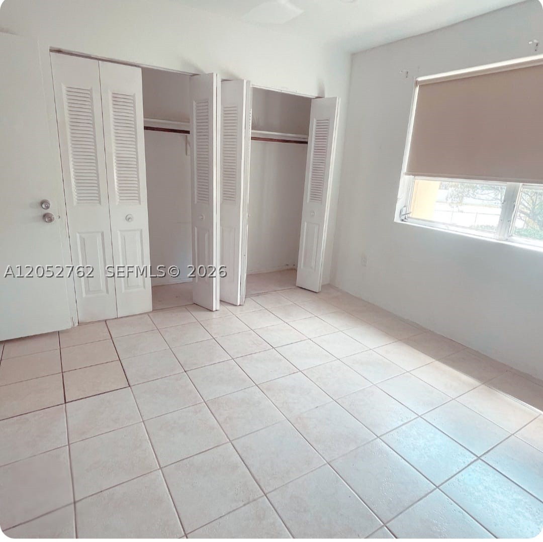 LAKEWOOD VILLAS CONDO - Residential