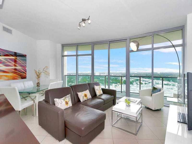 Beautiful Apartment, also offered Fully Furnished! Gorgeous view, tastefully furnished!Located in the heart of Midtown that is filled with restaurants, shops and a vibrant nightlife plus walking distance from the Design District which has high end luxury  retail shopping. Minutes away from Miami Beach, Coral Gables and Miami International Airport. The unit is also available for rent with a minimum of 6 month, inquire if interested.