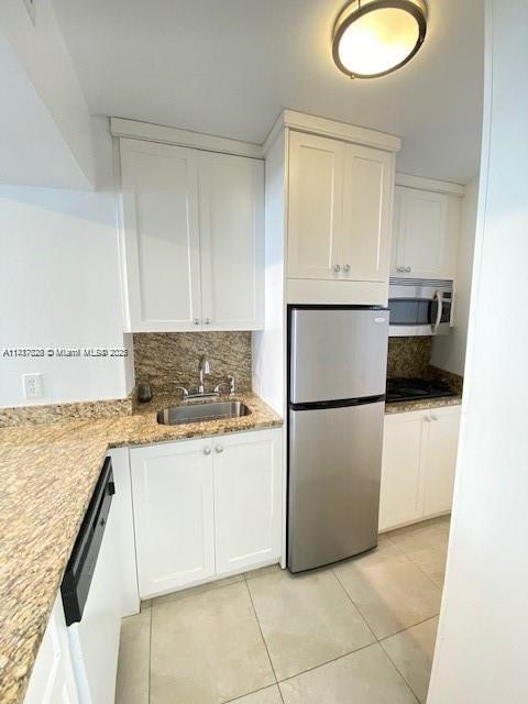TRITON TOWER CONDO - Residential Lease