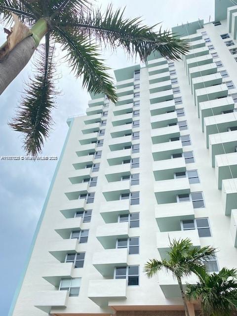 TRITON TOWER CONDO - Residential Lease