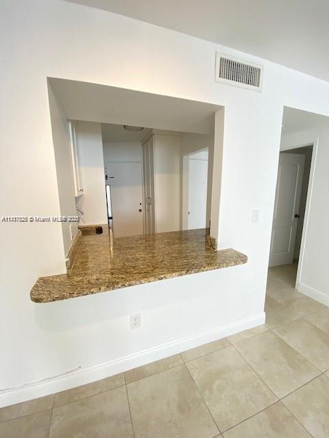 TRITON TOWER CONDO - Residential Lease
